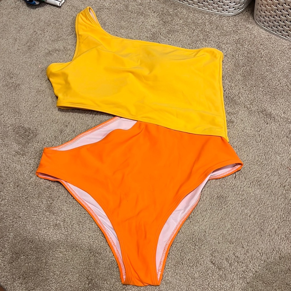 TikTok viral swimsuit from Amazon Large
